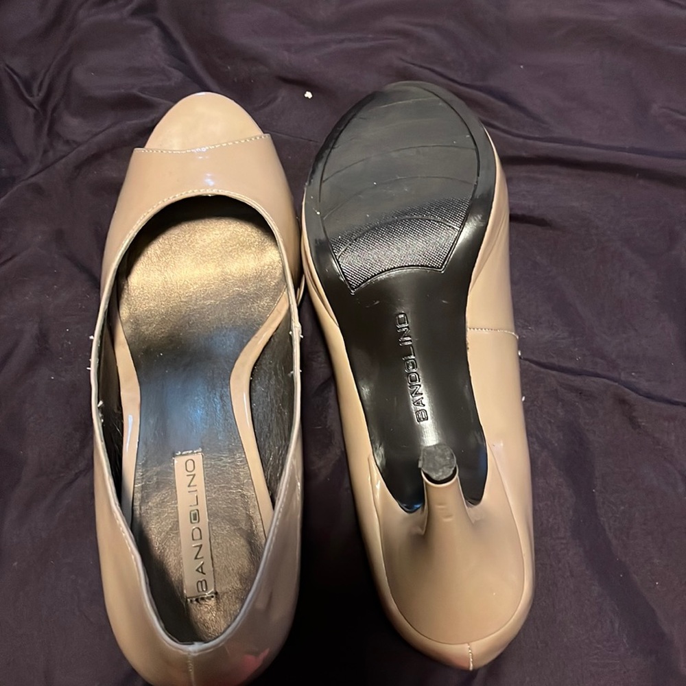 Bandalino tan heels size 9